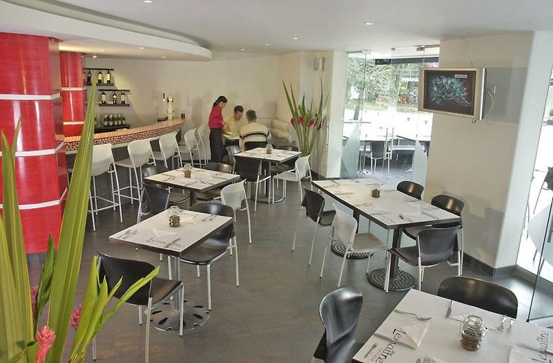 Nh Bogota Pavillon Royal Hotel Exterior foto